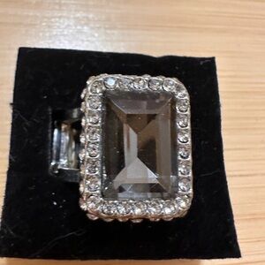 Elegant Silver Crystal Ring